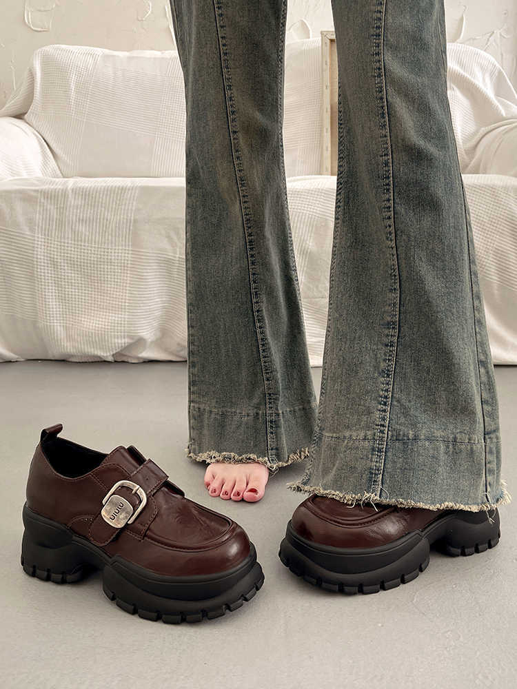 Retro Raise The Bottom Small Leather Shoes Female Loafers Dropshipman